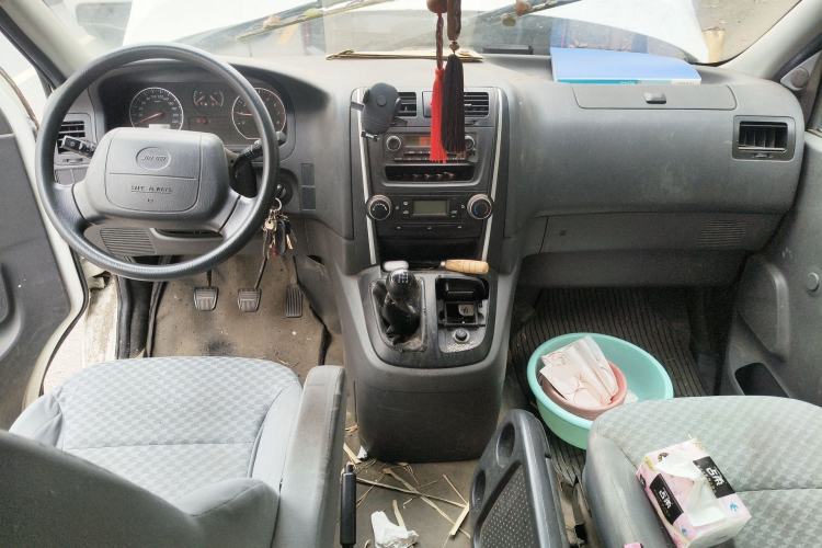 Used Jinbei Express 2018 2.0L Standard Version V19 Center Console