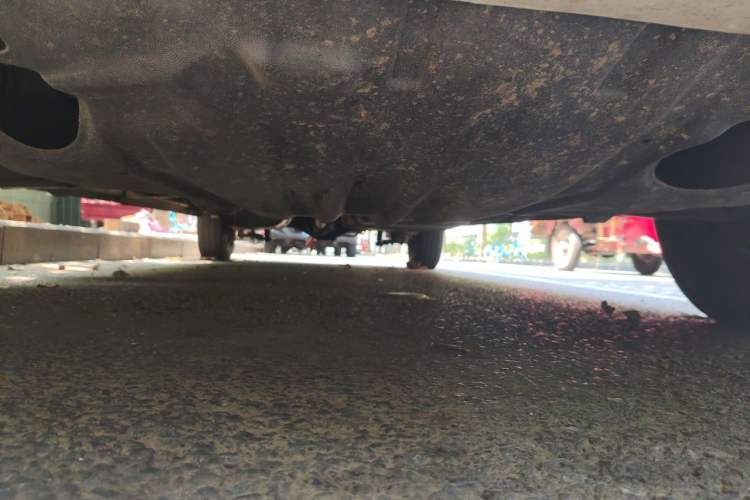 Used Jinbei Express 2018 2.0L Standard Version V19 Chassis Front