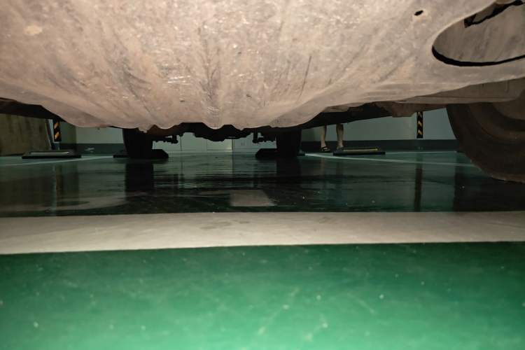 Used Jinbei Express 2018 2.0L Standard Version V19 Chassis Front