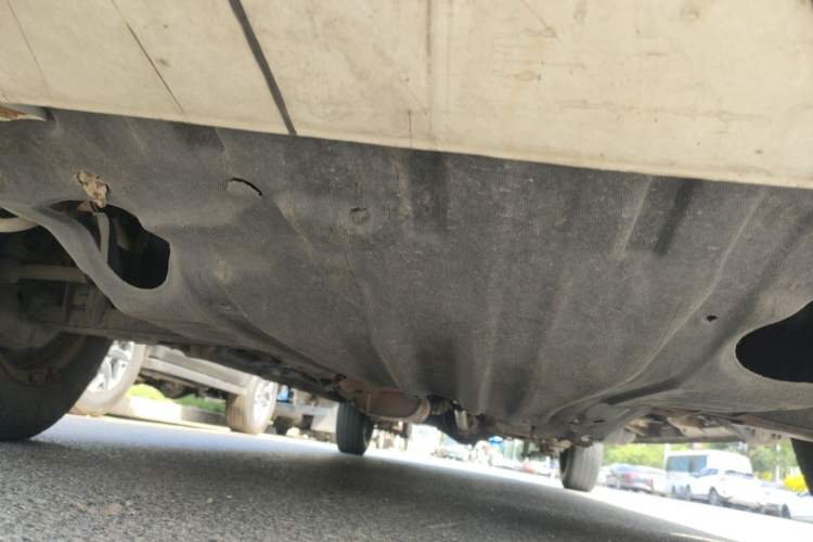 Used Jinbei Express 2018 2.0L Standard Version V19 Chassis Front