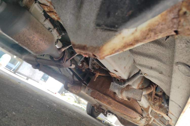 Used Jinbei Express 2018 2.0L Standard Version V19 Chassis Front Left