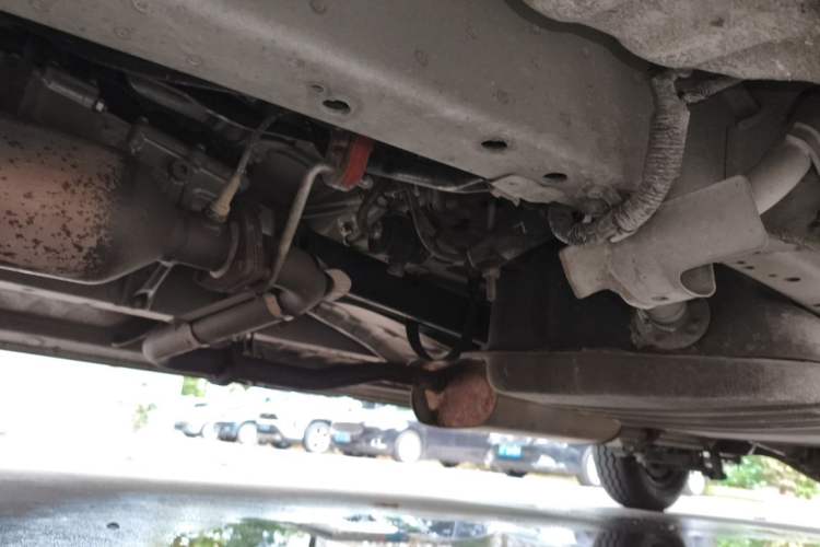 Used Jinbei Express 2018 2.0L Standard Version V19 Chassis Front Left