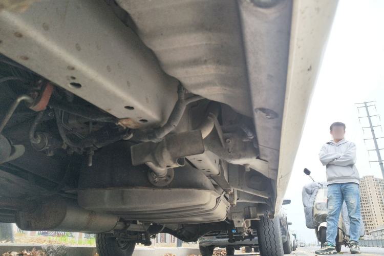 Used Jinbei Express 2018 2.0L Standard Version V19 Chassis Front Left
