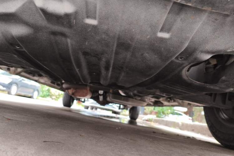 Used Jinbei Express 2018 2.0L Standard Version V19 Chassis Front