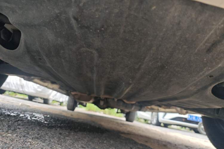 Used Jinbei Express 2018 2.0L Standard Version V19 Chassis Front