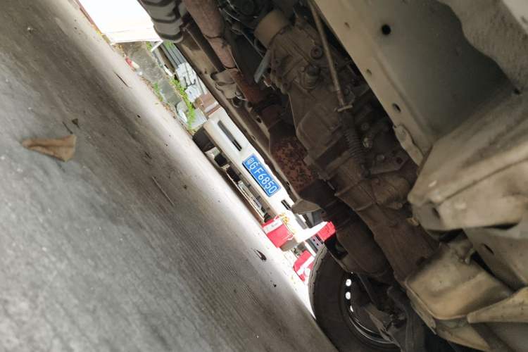 Used Jinbei Express 2018 2.0L Standard Version V19 Chassis Front Right