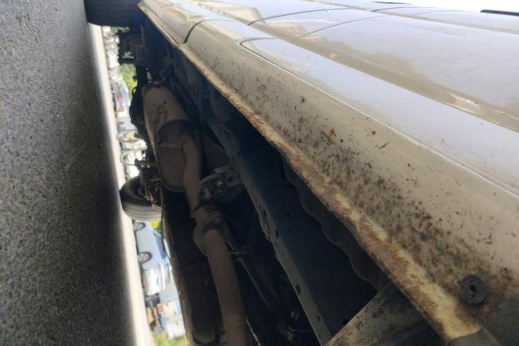 Used Jinbei Express 2018 2.0L Standard Version V19 Chassis Front Right