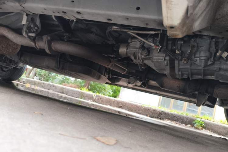Used Jinbei Express 2018 2.0L Standard Version V19 Chassis Front Right