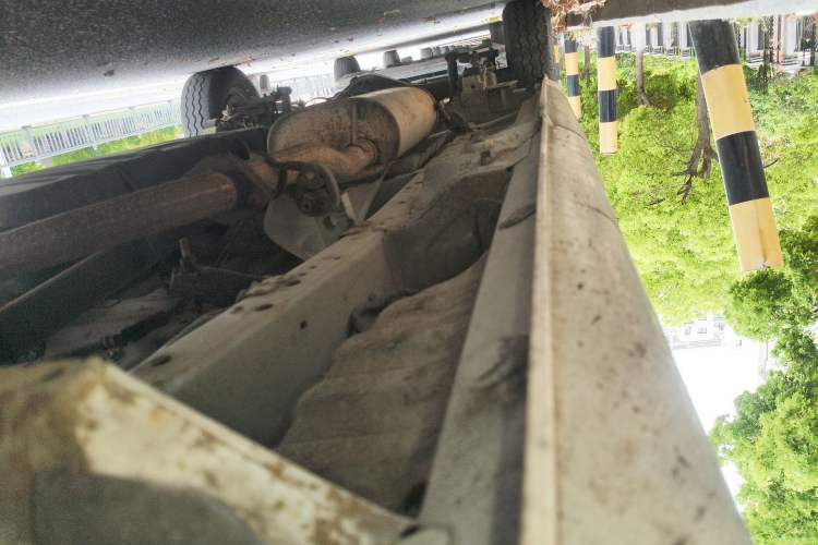Used Jinbei Express 2018 2.0L Standard Version V19 Chassis Front Right