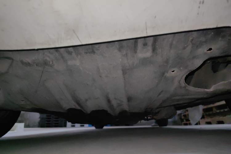 Used Jinbei Express 2018 2.0L Standard Version V19 Chassis Front