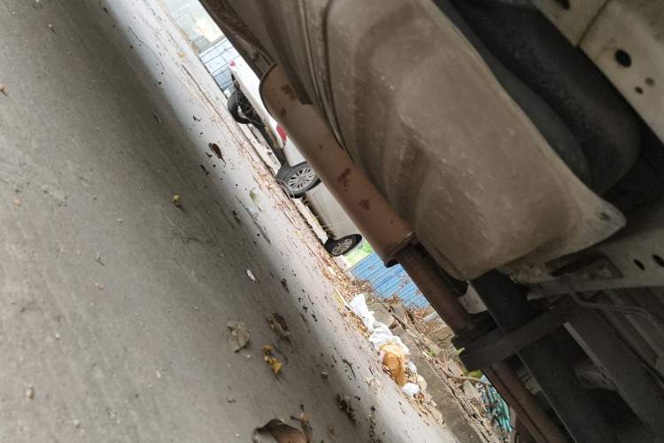 Used Jinbei Express 2018 2.0L Standard Version V19 Chassis Rear Left