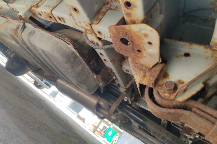 Used Jinbei Express 2018 2.0L Standard Version V19 Chassis Rear Left