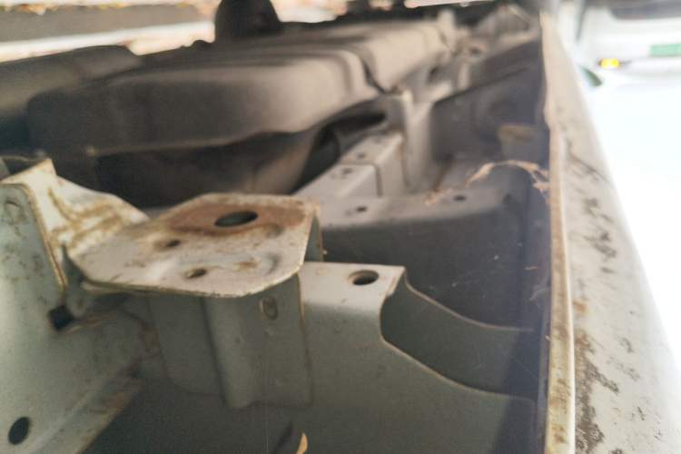Used Jinbei Express 2018 2.0L Standard Version V19 Chassis Rear Left