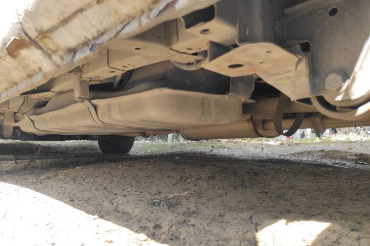 Used Jinbei Express 2018 2.0L Standard Version V19 Chassis Rear Left