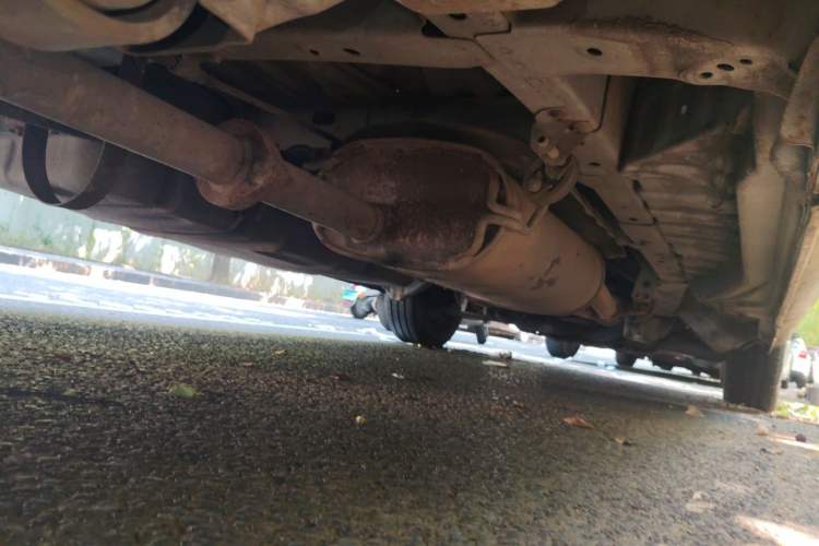 Used Jinbei Express 2018 2.0L Standard Version V19 Chassis Rear Right