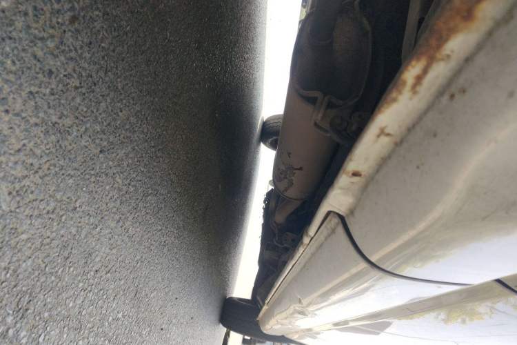Used Jinbei Express 2018 2.0L Standard Version V19 Chassis Rear Right