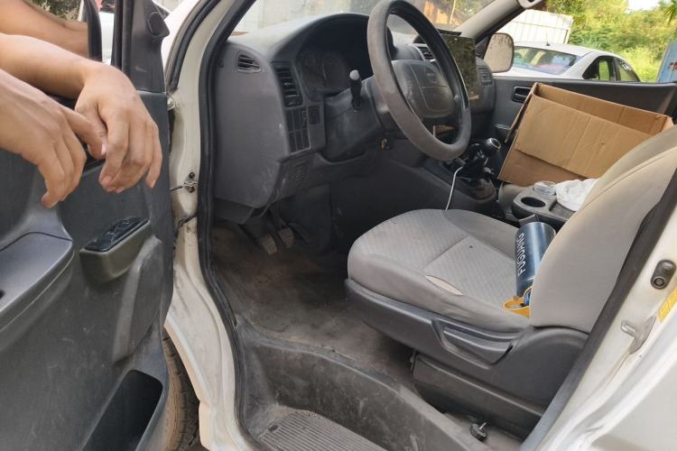 Used Jinbei Express 2018 2.0L Standard Version V19 Driver Seat