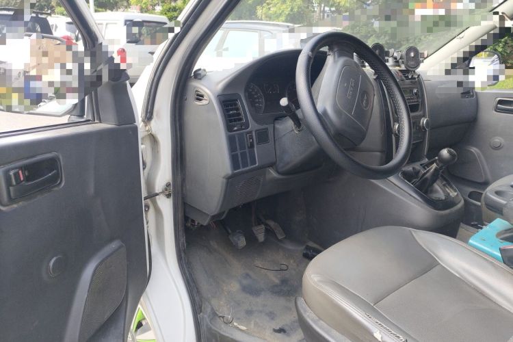 Used Jinbei Express 2018 2.0L Standard Version V19 Driver Seat