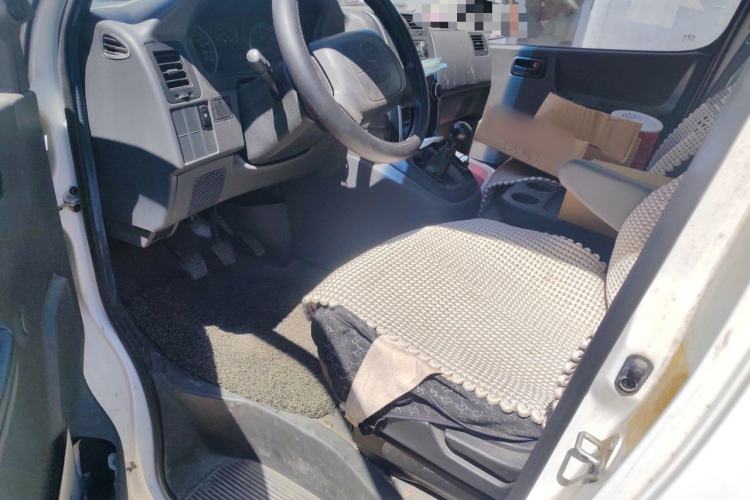Used Jinbei Express 2018 2.0L Standard Version V19 Driver Seat