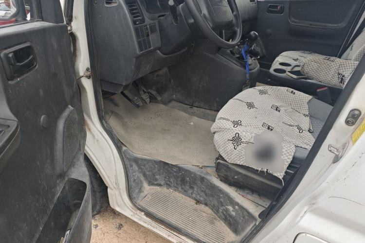 Used Jinbei Express 2018 2.0L Standard Version V19 Driver Seat