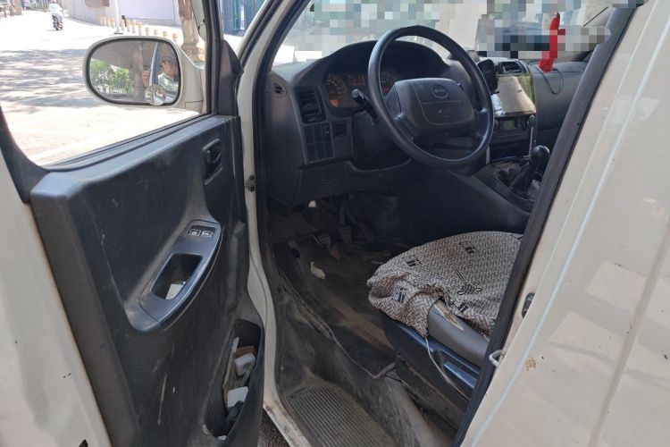 Used Jinbei Express 2018 2.0L Standard Version V19 Driver Seat