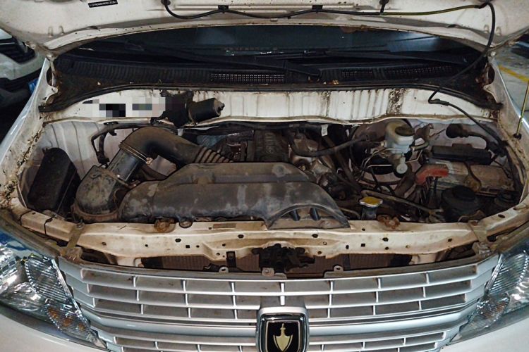 Used Jinbei Express 2018 2.0L Standard Version V19 Engine Bay