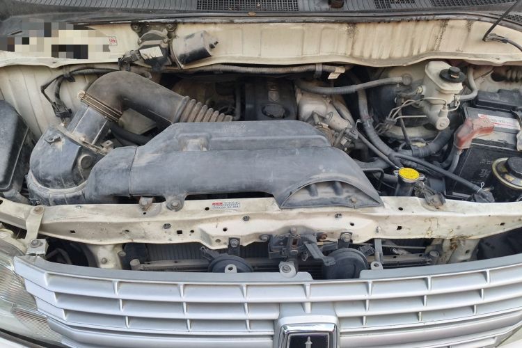 Used Jinbei Express 2018 2.0L Standard Version V19 Engine Bay