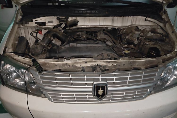 Used Jinbei Express 2018 2.0L Standard Version V19 Engine Bay