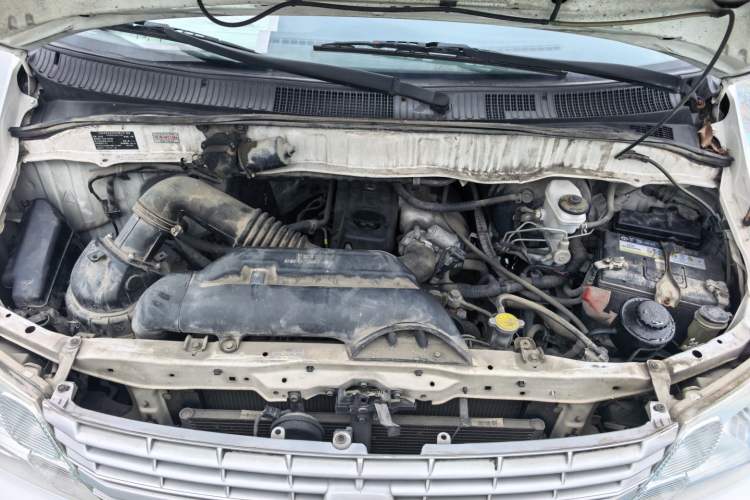 Used Jinbei Express 2018 2.0L Standard Version V19 Engine Bay