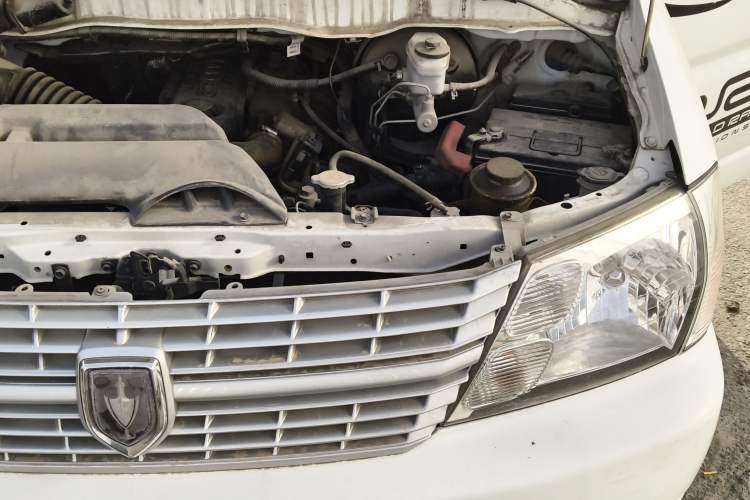 Used Jinbei Express 2018 2.0L Standard Version V19 Engine Bay Left