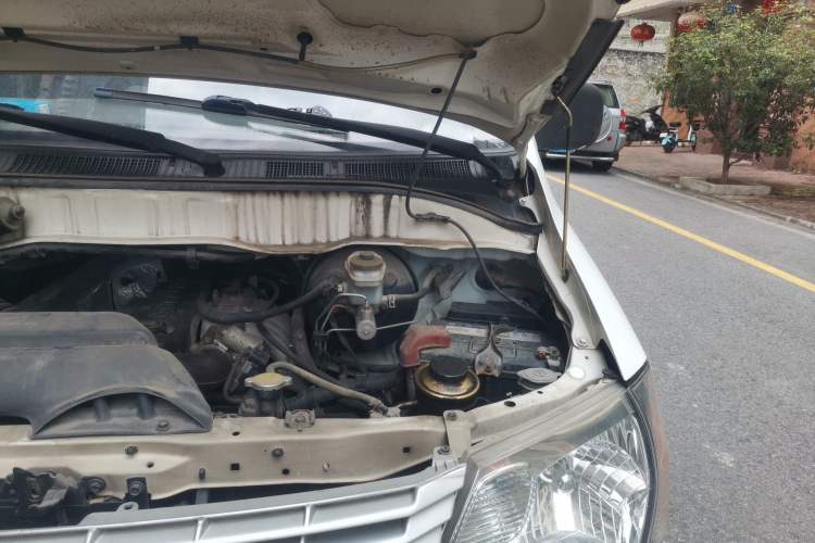 Used Jinbei Express 2018 2.0L Standard Version V19 Engine Bay Left