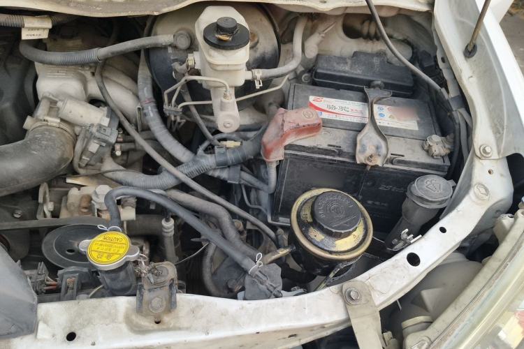 Used Jinbei Express 2018 2.0L Standard Version V19 Engine Bay Left