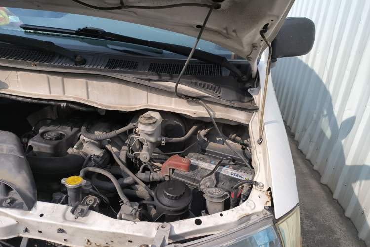 Used Jinbei Express 2018 2.0L Standard Version V19 Engine Bay Left