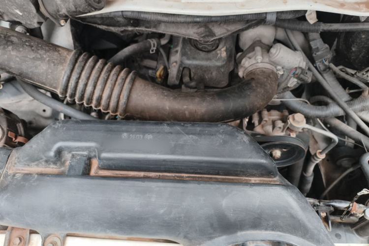 Used Jinbei Express 2018 2.0L Standard Version V19 Engine Bay