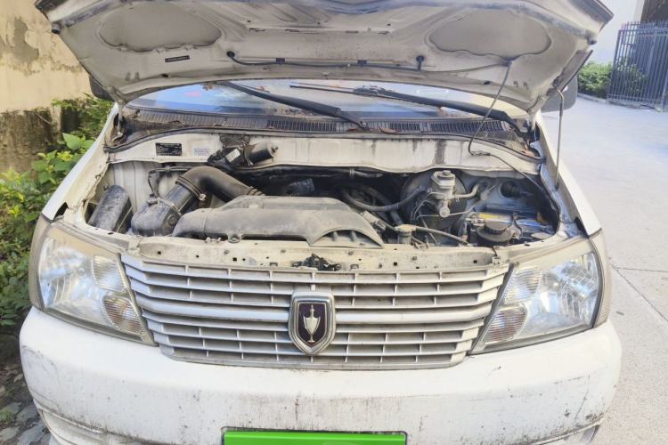 Used Jinbei Express 2018 2.0L Standard Version V19 Engine Bay