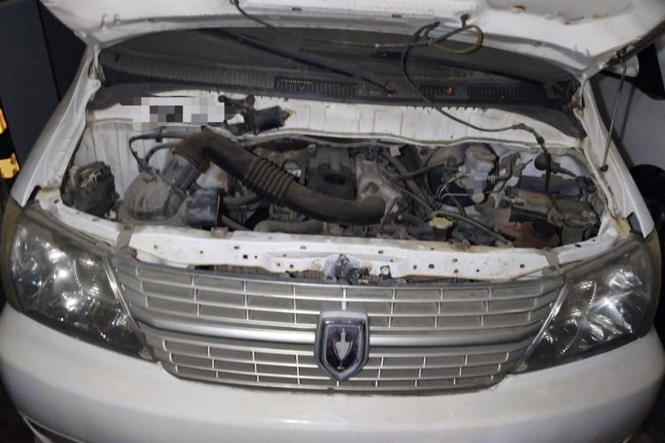 Used Jinbei Express 2018 2.0L Standard Version V19 Engine Bay