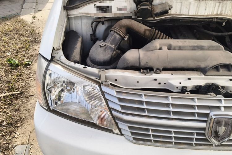 Used Jinbei Express 2018 2.0L Standard Version V19 Engine Bay Right