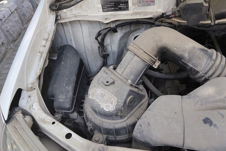Used Jinbei Express 2018 2.0L Standard Version V19 Engine Bay Right