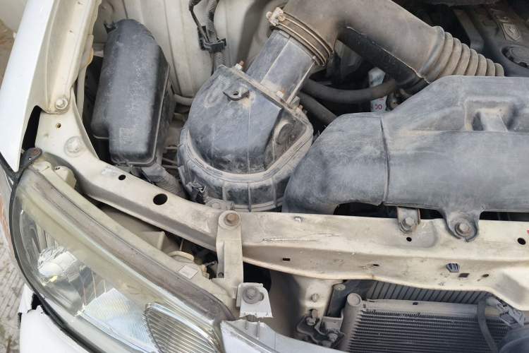 Used Jinbei Express 2018 2.0L Standard Version V19 Engine Bay Right