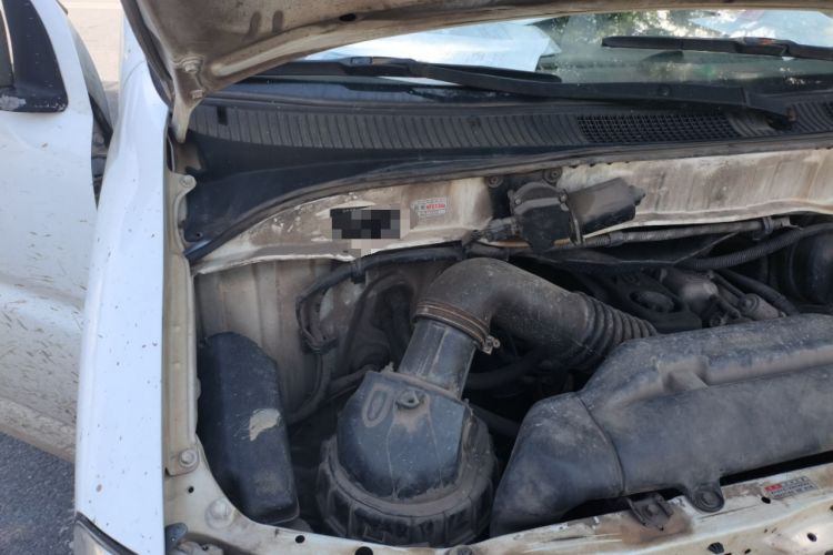 Used Jinbei Express 2018 2.0L Standard Version V19 Engine Bay Right