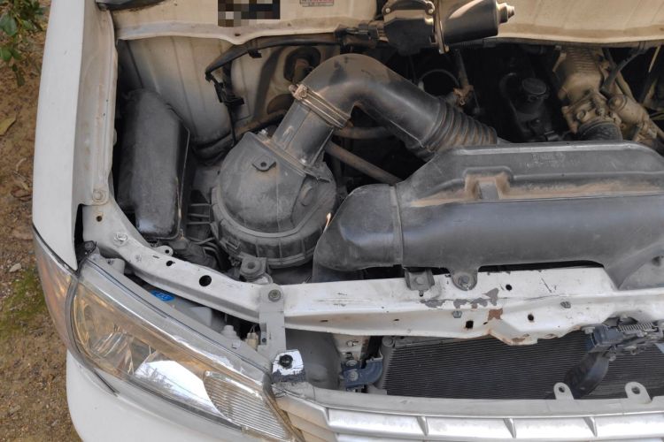 Used Jinbei Express 2018 2.0L Standard Version V19 Engine Bay Right