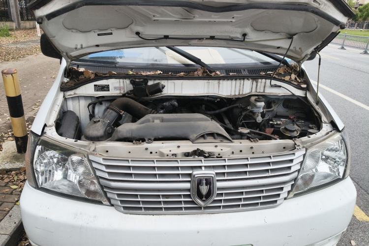 Used Jinbei Express 2018 2.0L Standard Version V19 Engine Bay