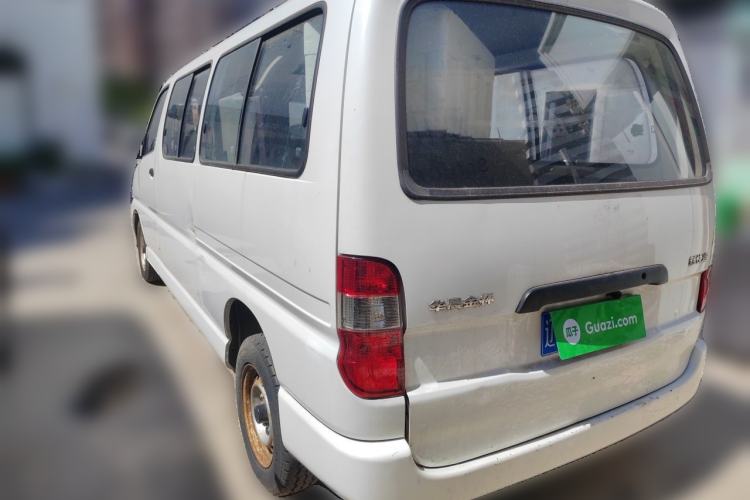 Used Jinbei Express 2018 2.0L Standard Version V19 Exterior 2