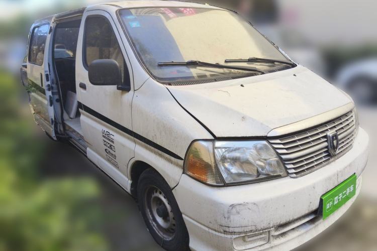 Used Jinbei Express 2018 2.0L Standard Version V19 Front Right 45 Deg