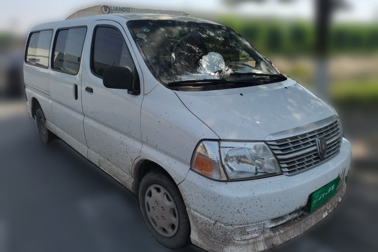 Used Jinbei Express 2018 2.0L Standard Version V19 Front Right 45 Deg
