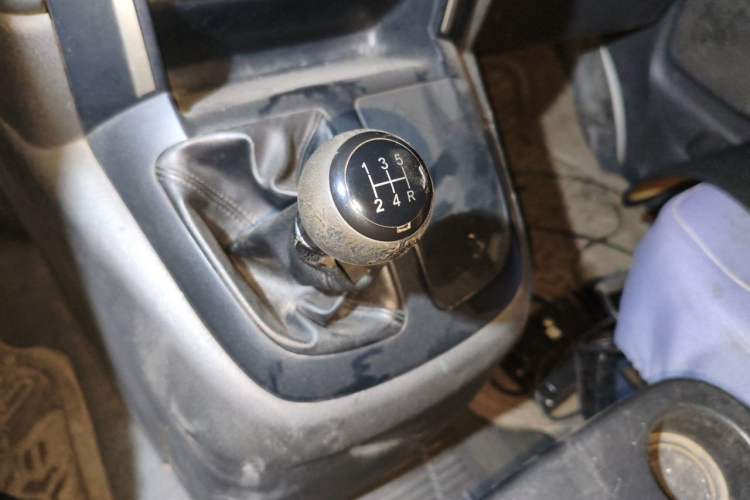 Used Jinbei Express 2018 2.0L Standard Version V19 Gear Lever