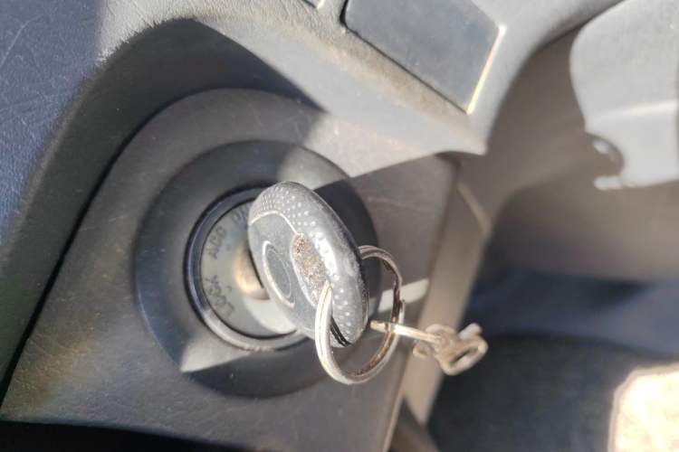 Used Jinbei Express 2018 2.0L Standard Version V19 Interior 1