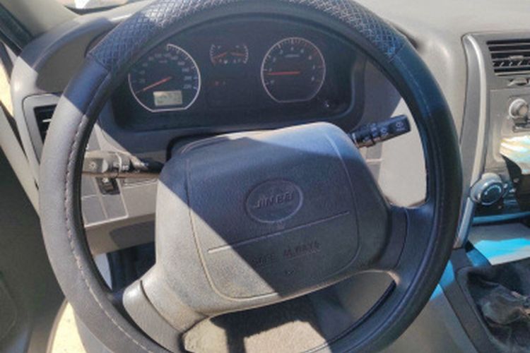 Used Jinbei Express 2018 2.0L Standard Version V19 Interior 3