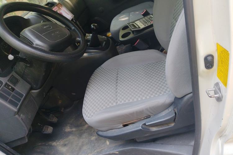 Used Jinbei Express 2018 2.0L Standard Version V19 Left Front Seat