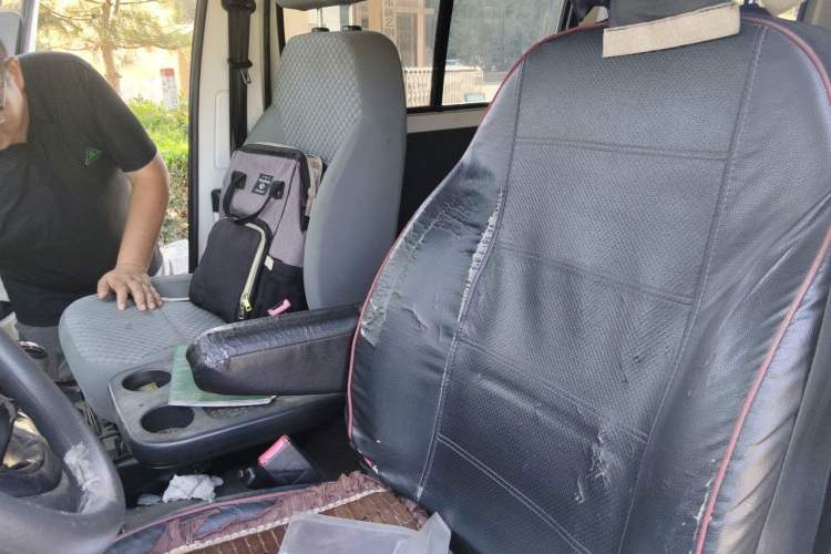 Used Jinbei Express 2018 2.0L Standard Version V19 Left Front Seat